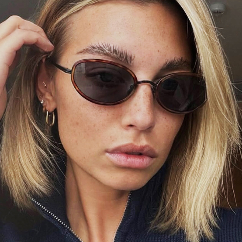 New Stylish Trendy Metal Oval  - огляд і ціна Street Fashion Definition