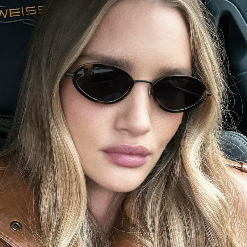 New Stylish Trendy Metal Oval  - огляд і ціна Street Fashion Definition